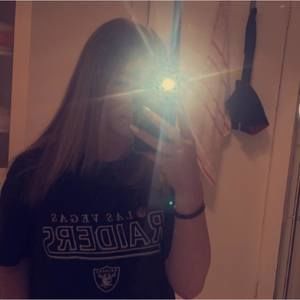 Meet your Posher, Makayla